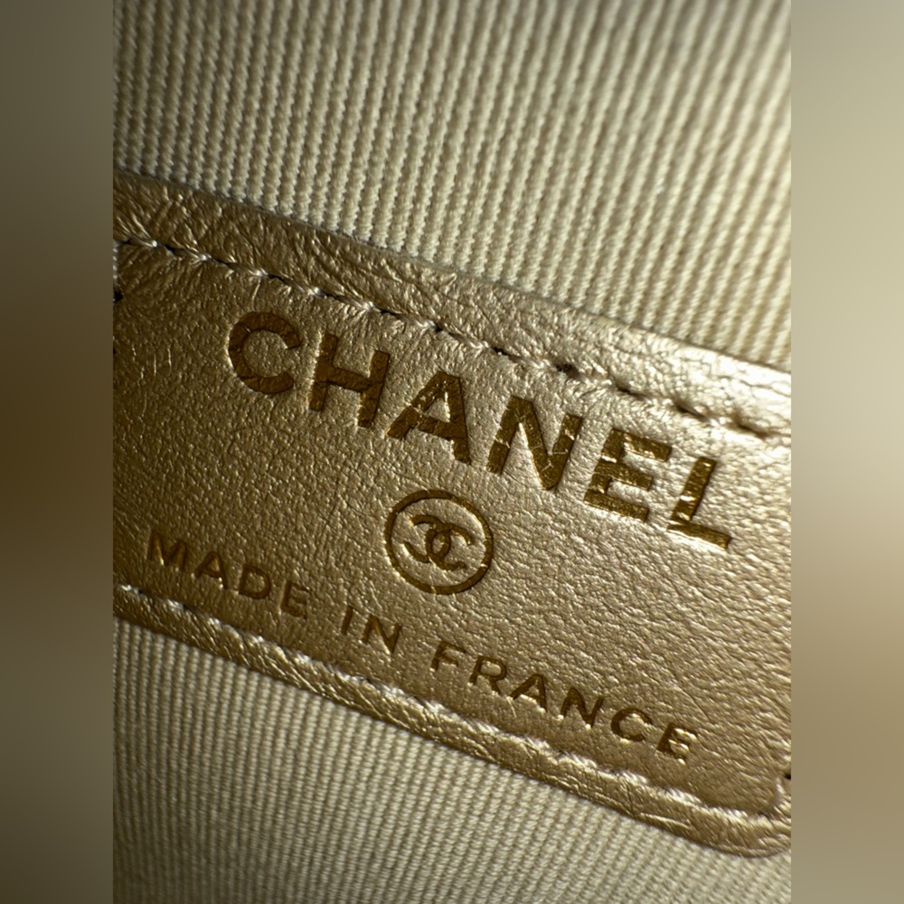 CHANEL mini heart flap bag lambskin crossbody - Picture 14 of 14